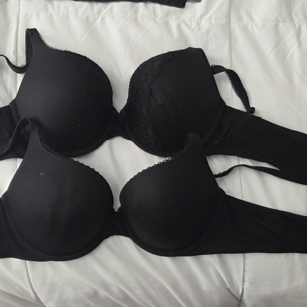 Victoria's Secret Black Lace Bra Set
